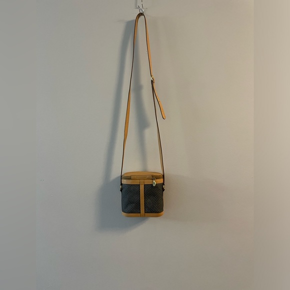 Vintage Mark Cross Crossbody Bag Beige Leather and Canvas Small 6.5” x 8” x 3” - Picture 4 of 14